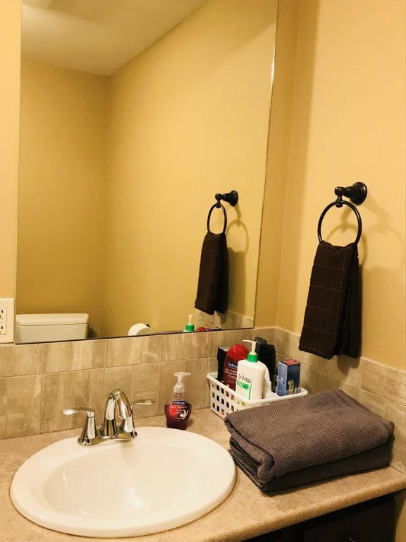 Vernon Home With True Okanagan Lifestyle エクステリア 写真